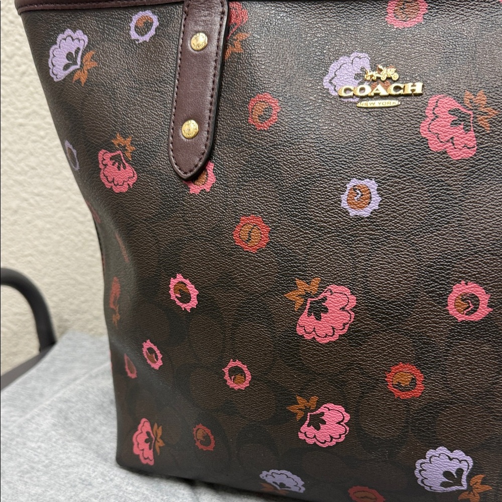 Coach Brown Floral Tote Bag - Picture 4 of 15